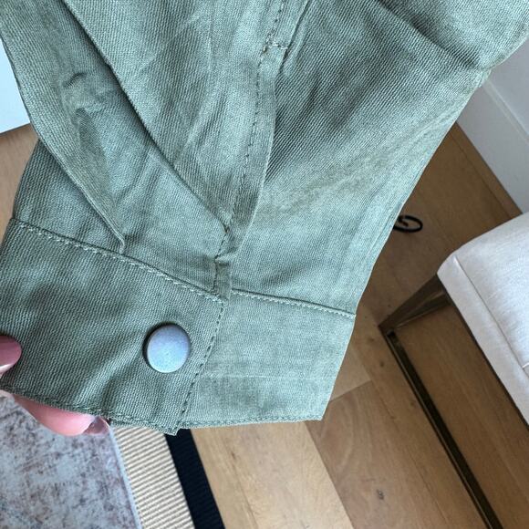 Blu Pepper Lightweight Olive Green Cropped Soft Utility Jacket NEW Large - Picture 8 of 12